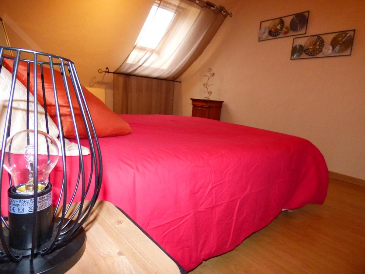 Bed and Breakfast Les Petites Brosses Montbizot Zewnętrze zdjęcie